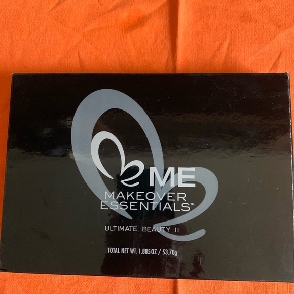 ME Makeover Essentials Ultimate Beauty II BRAND NEW - Picture 3 of 6